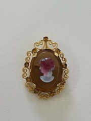 Vintage Juliana Cameo for Celebrity NY Gold Tone Brooch Pin Pendant