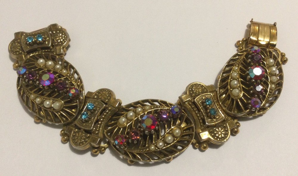 Vintage Selro Selini Chunky Gold Tone,Pearl, AB Rhinestones Bracelet. 7 Inches.