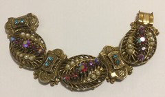 Vintage Selro Selini Chunky Gold Tone,Pearl, AB Rhinestones Bracelet. 7 Inches.