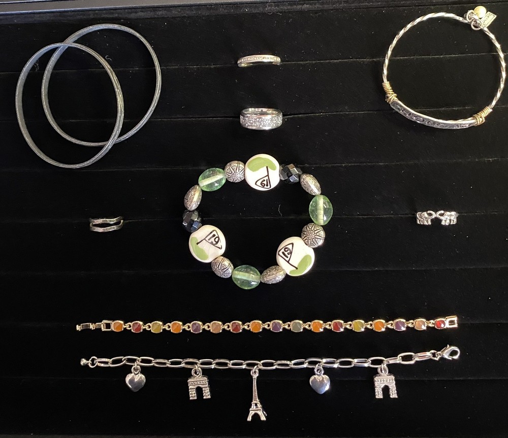 VTG – Modern Jewelry Bracelet Ring Lot Costume Silver And Gold Tone