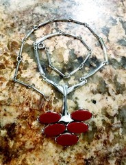 Retro Vintage 1977 Sarah Coventry Continental Necklace, Excellent condition.