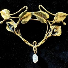 Antique Art Nouveau Seed Pearl Gold Filled Sash Pin Brooch Vine Wreath