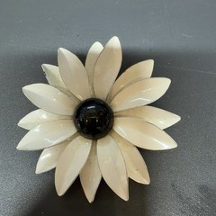 EMMONS VINTAGE White Enamel Daisy Flower Brooch Mid-Century Floral Pin