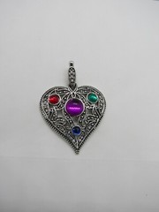 Jackie Collins Jewel Tone Stones Pendant Necklace