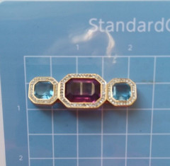 Beautiful marked “LJ” Rhinestone and Cut Faux Stone 2″ Bar Brooch