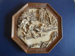 7 antique-style pendants