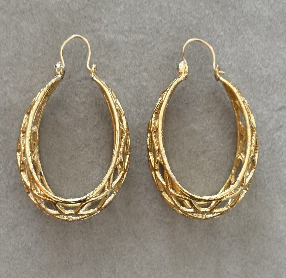 Vintage Gold Tone Filigree Lattice Hoop Earrings For Pierced Ears