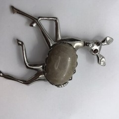 Vtg Deer Brooch Pin Rhinestone Eyes Fossil Cabochon Woodland Animal silvertone