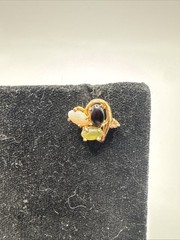 Vintage Heart Cluster Stud Earrings Black Green White Cabochon Stones Gold Tone