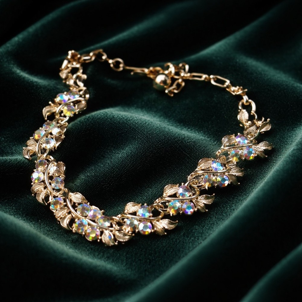 Vintage Unsigned Coro Gold Tone AB Glass Rhinestones Choker Necklace 15.5″L