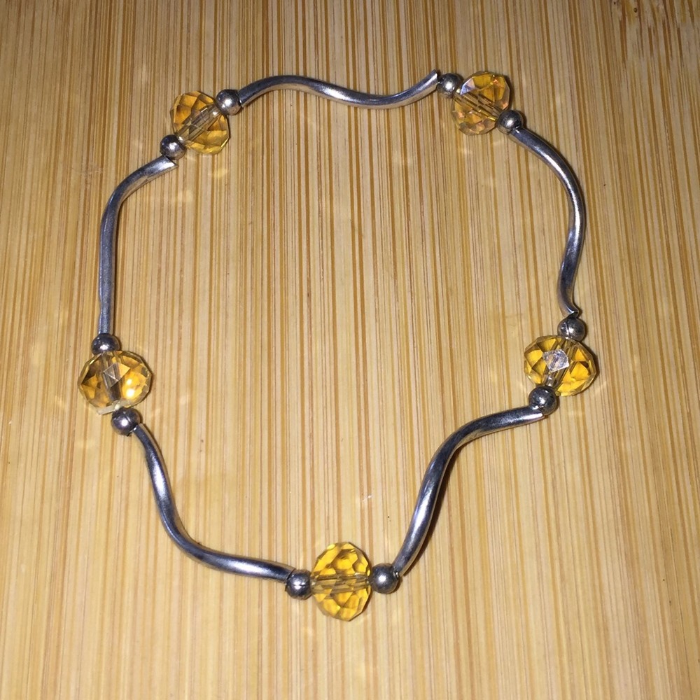 Vintage Wavy Beaded Bracelet Silver-Tone Metal Faceted Yellow Acrylic Normcore