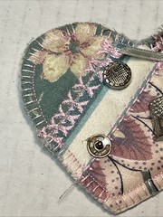 Vintage Brooch – Novelty Arts Craft Safety Pin Back Snap Button Thinble