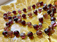 ART DECO CZECH FACETED PURPLE GLASS BEAD CHAIN STRUNG 30″ Antique glass jewlery