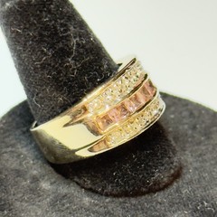 SETA square pink & clear round stone in 3 rows on gold 7/16″ wide band ring Sz 9