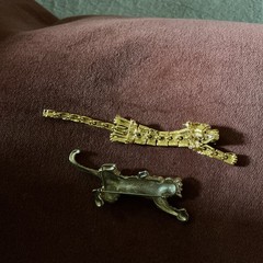 Vintage Black And Gold Tone Tiger Shoulder Pin Emerald Eyes & Leopard Pin