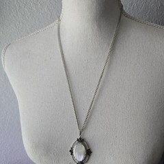 Vintage Silver Plated Filigree Locket Pendant Chain Necklace Pull On 24″L