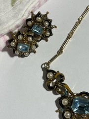 Woman’s Vintage Coro Rhinestone Necklace And Earrings Measuring 17 Inches Ear 1
