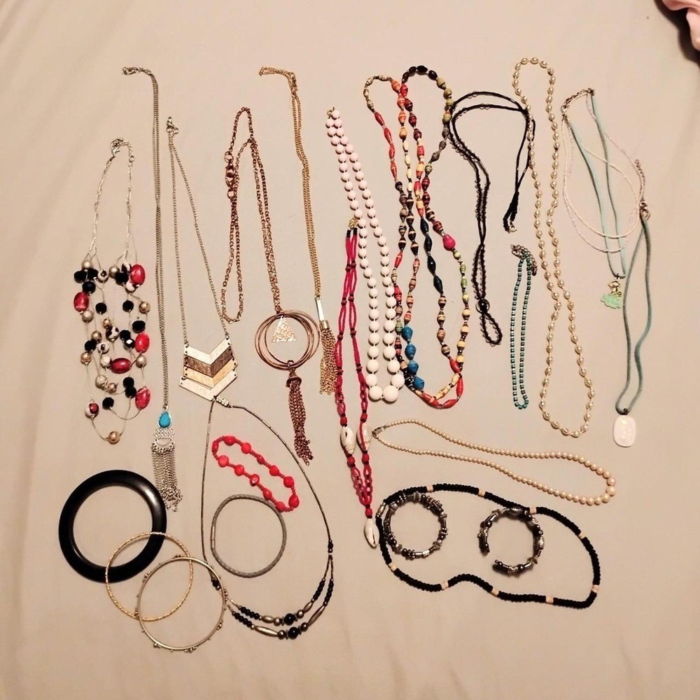 Y2K Vintage Costume Jewelry Lot – over 20 pieces 90s boho beach summer island