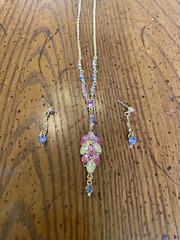 Vtg VCLM Victorian multi Stone Necklace Set W Earrings Gold Tone Quality Pink