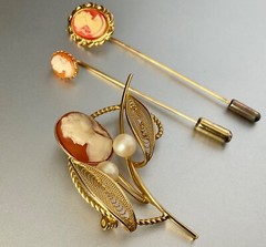 Cameo Lot Brooch & 2 Stick Pins Gold Tone Resin Faux Pearl Vintage UNBRANDED