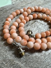 Vintage Angel Skin Salmon Coral Beaded Necklace 5mm 18gr 17”￼