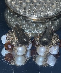 VINTAGE JEWELRY & REVLON NEW YORK COMPACT, RING BRACELET, EARRINGS 1960-1970’s