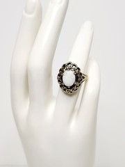 Vintage 14KHGE Gold Plated Ring with White Opal Gemstone – Cracked Stone, READ