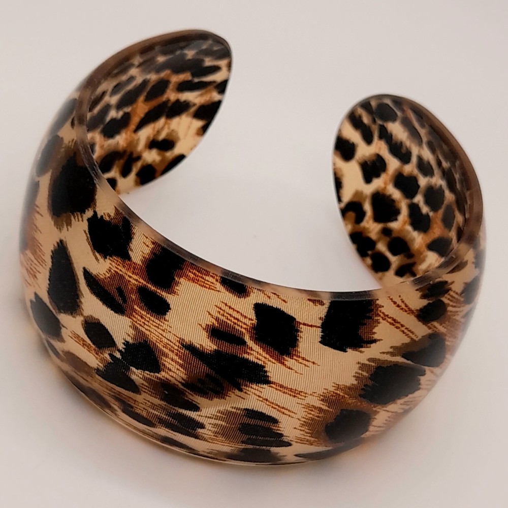 B001 Vintage boho Animal Print Acrylic Cuff 1.5″ Wide fashion jewelry Bracelet