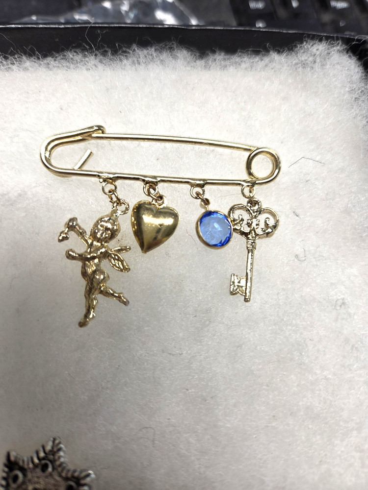 Vtg gold tone safety pin charms bezel Pin
