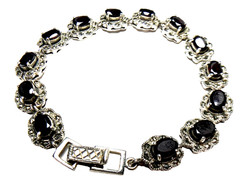 Vintage 925 Garnet & Marcasite Bracelet ~ 5mm x 6.5mm Garnets ~ 8″ long ~ Wt. 23