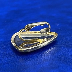 Vtg Aztec Mosiac Triangle Goldtone Blue Red Enamel Clip On Earrings