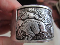 VTG Hinged Aluminum Clamper bracelet Buffalo Hunt Native OCT25-4