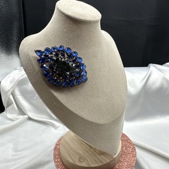 Vtg Unique Exclusive Oval Domed Blue Austrian Crystal Brooch. See pics.
