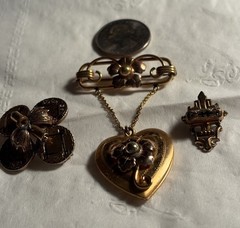 Lot Of 3: Victorian Locket, Clover, Etc. Brooches One Marked 1/20 12k GF