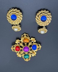 Gold Tone Floral Brooch Earrings Set Statement Purple Blue Green Dangle Drop