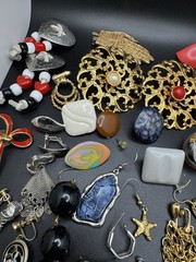 Vintage Single Earrings Lot 66 Pc Mixed Gold Tone Dangle Stud Novelty Craft
