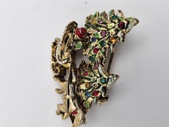 Vintage Brooch HORSE SLEIGH RIDE Pin CHRISTMAS TREES Holiday Costume Jewelry