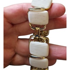 Lisner Thermoset Bracelet Textured White Gold Panel Vintage Collectible 7″ #195