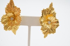 Vintage Clip On Earrings Gold Tone Rhinestone Textured Z4