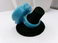 Vintage Plastic Lucite Molded Flower Ring~SIZE 8-8 1/2~TURQUOISE~1970’s~80’s