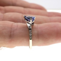 Petite 14k Solid Whtie Gold 1ct Natural Tanzanite and Diamond Ring Size 7.25