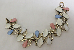 Vintage Gold Tone Pastel Faux Glass Stone and White Enamel Link Bracelet 7 1/2″