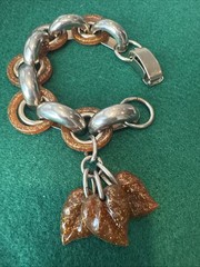 Vintage Chunky Root Beer Acrylic Metal Boho Dangle Charm Bracelet Leaves