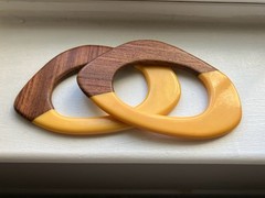 Set Of 2 Rare Vintage Irregular Shape Carved Laminated Bakelite Bangle Bracelets