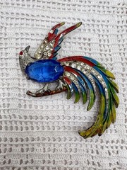 Vintage 1940’s Pot Metal Enamel Bird Of Paradise Parrot Glass Belly Brooch 3”