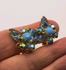 VTG Juliana Blue Teardrop AB Aurora Borealis Florette Clip-on Earrings FABULOUS!