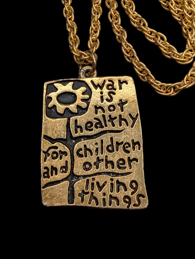 1968 Another Mother for Peace Anti War Vietnam Gold Tone Pendant 25″ Necklace