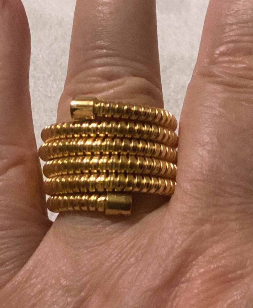 Vintage Unsigned Gold Tone Tubogas Coiled Ring, Flexible Ribbed Size 9.5-10