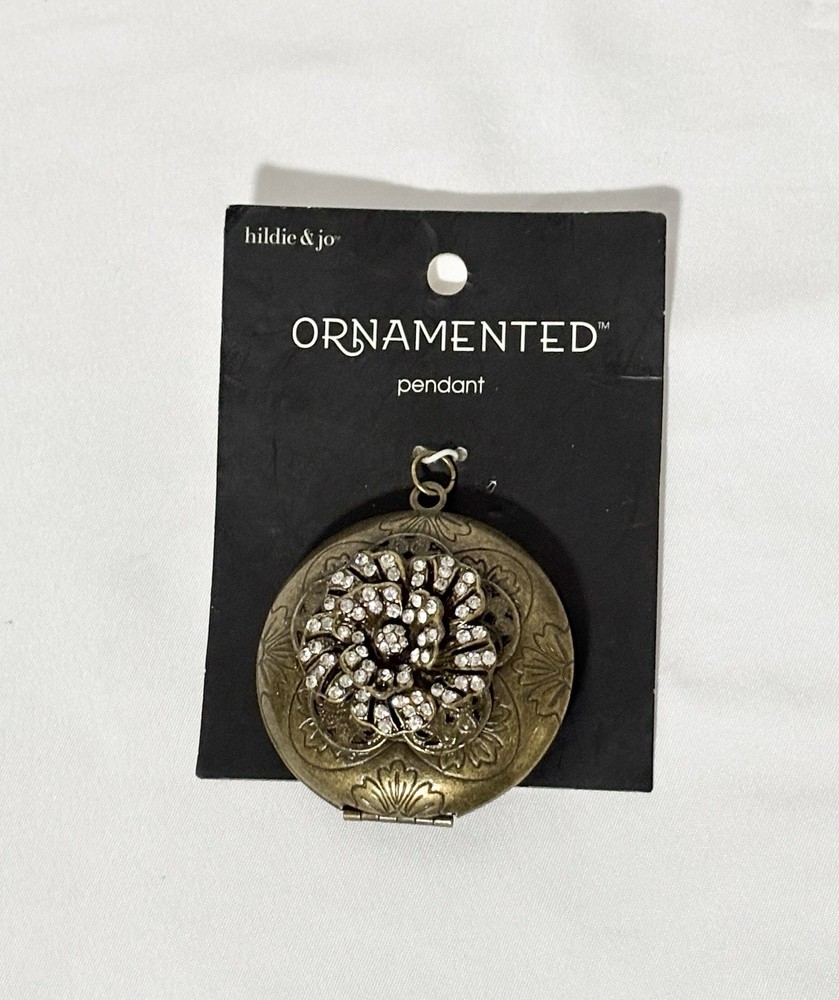 Vintage Hildie & Jo Rhinestone Flower Round Locket Pendant | 2” | NWT