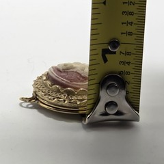 Vintage Faux Cameo Locket Mona Lisa Gold Tone & Pink Dimensional ~1 1/8″